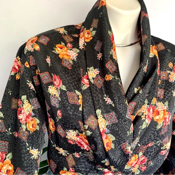 v i n t a g e :: Draped Satin Glamorous Brocade Blouse Padded - Picture 2 of 9